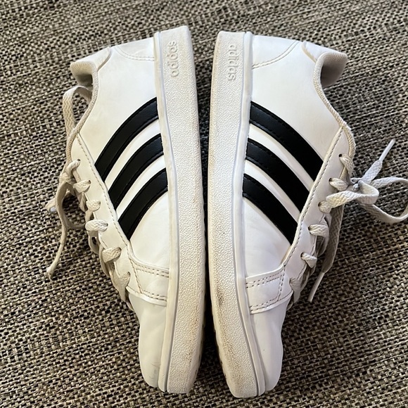 Adidas SHOES - Picture 7 of 10